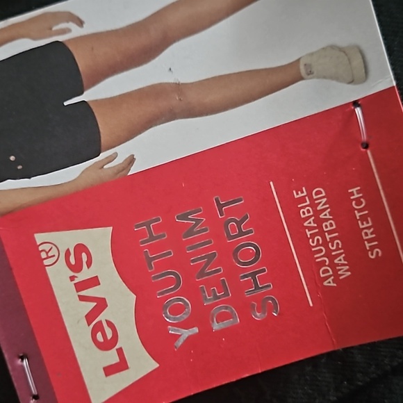 NEW! LEVI'S Black Youth Size 8 Girlfriend Stretch Denim Shorts. - Picture 6 of 8